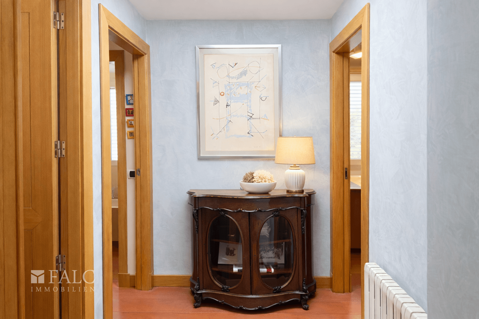 Flur zu 3 Schlafzimmern