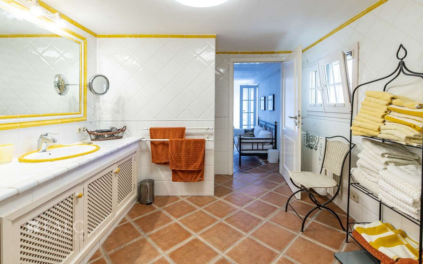 villa-costa-de-la-calma-16