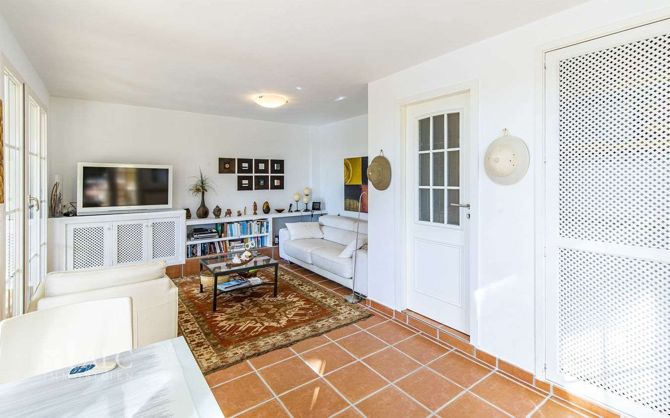 villa-costa-de-la-calma-13