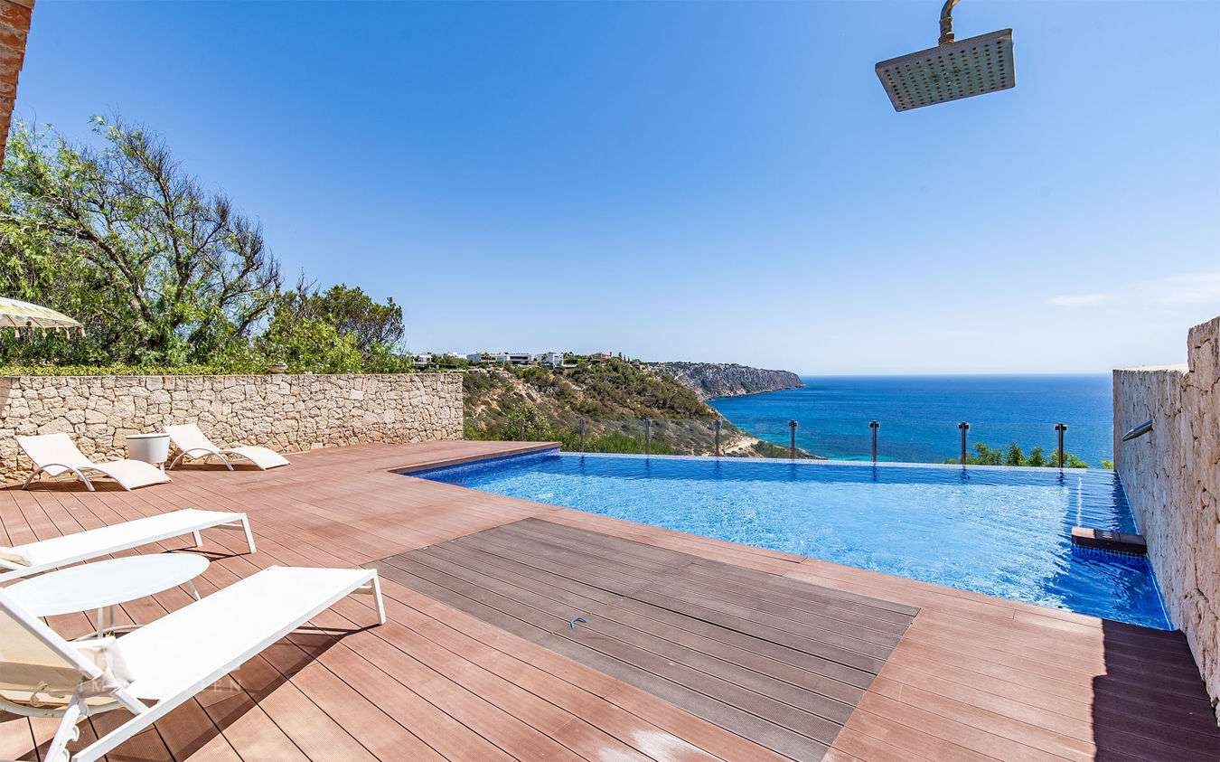 Salzwasser-Infinity-Pool