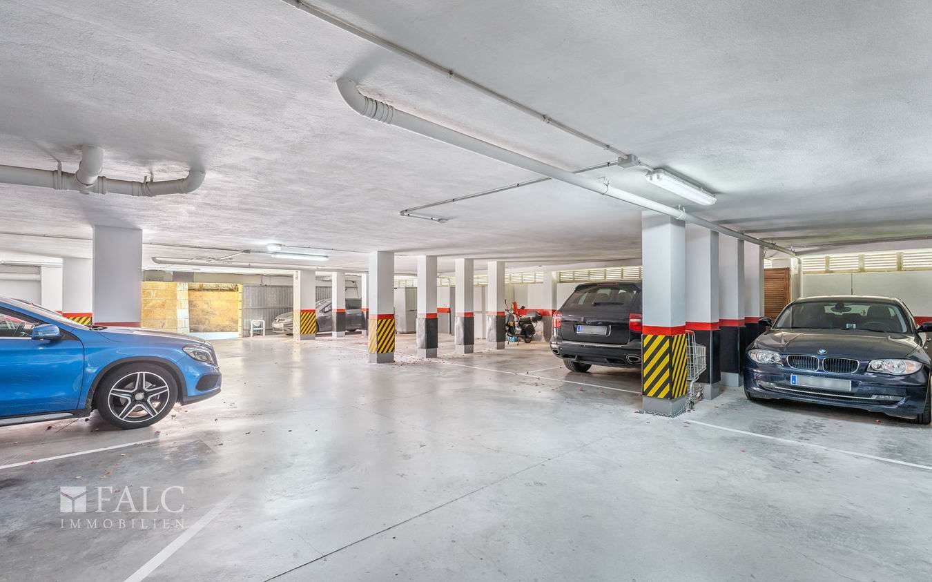 Tiefgaragenstellplätze