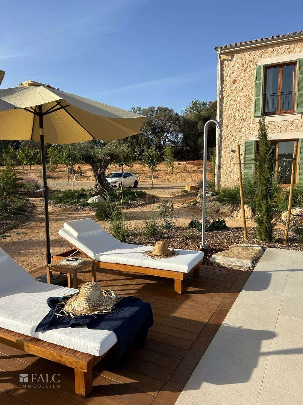 WhatsApp Image 2024-10-14 at 20.45.04 (4)