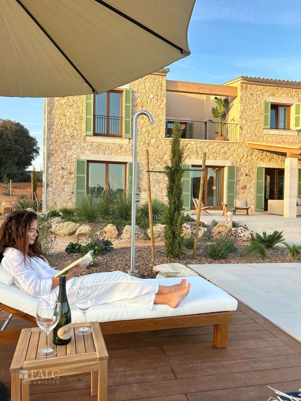 WhatsApp Image 2024-10-14 at 20.45.04 (2)