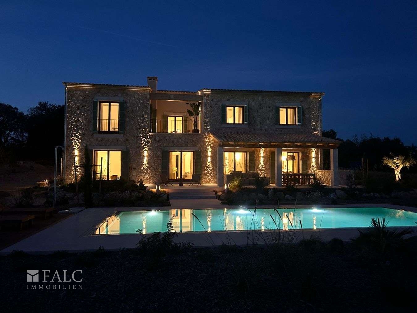 WhatsApp Image 2024-10-14 at 20.45.02