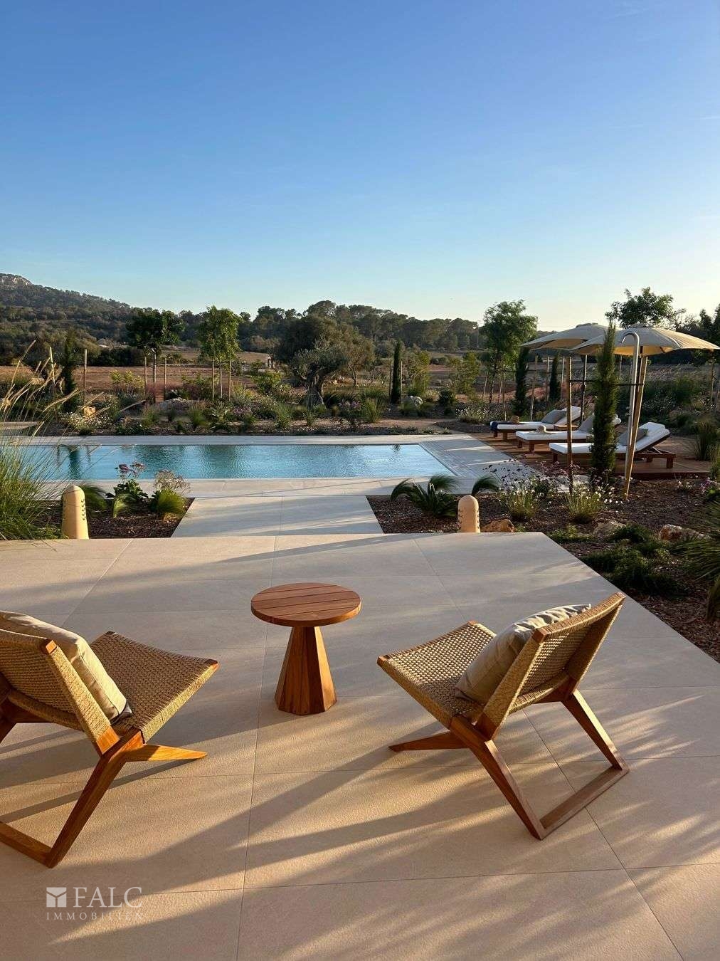 WhatsApp Image 2024-10-14 at 20.44.51 (2)