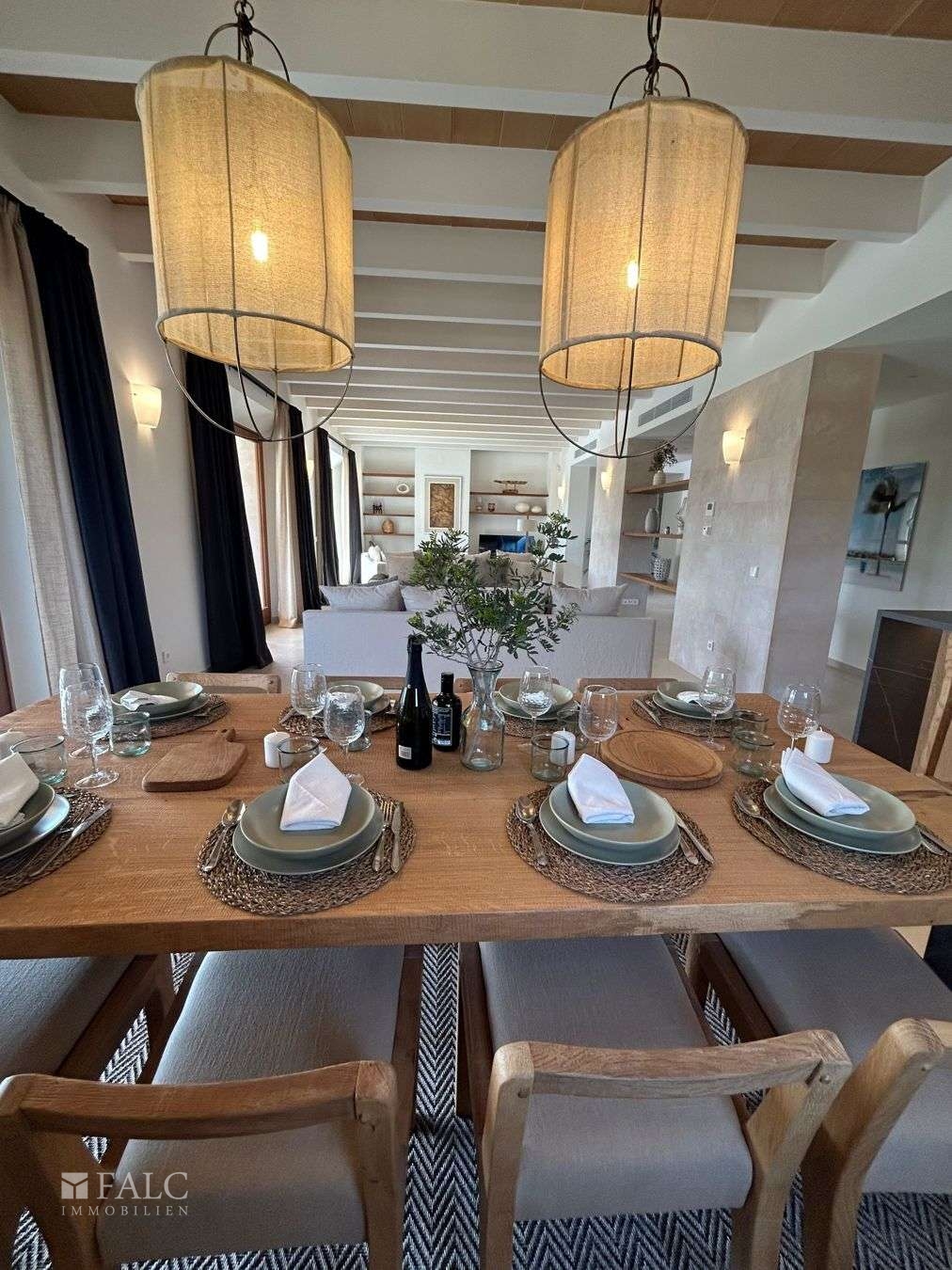 WhatsApp Image 2024-10-14 at 20.46.33 (1)