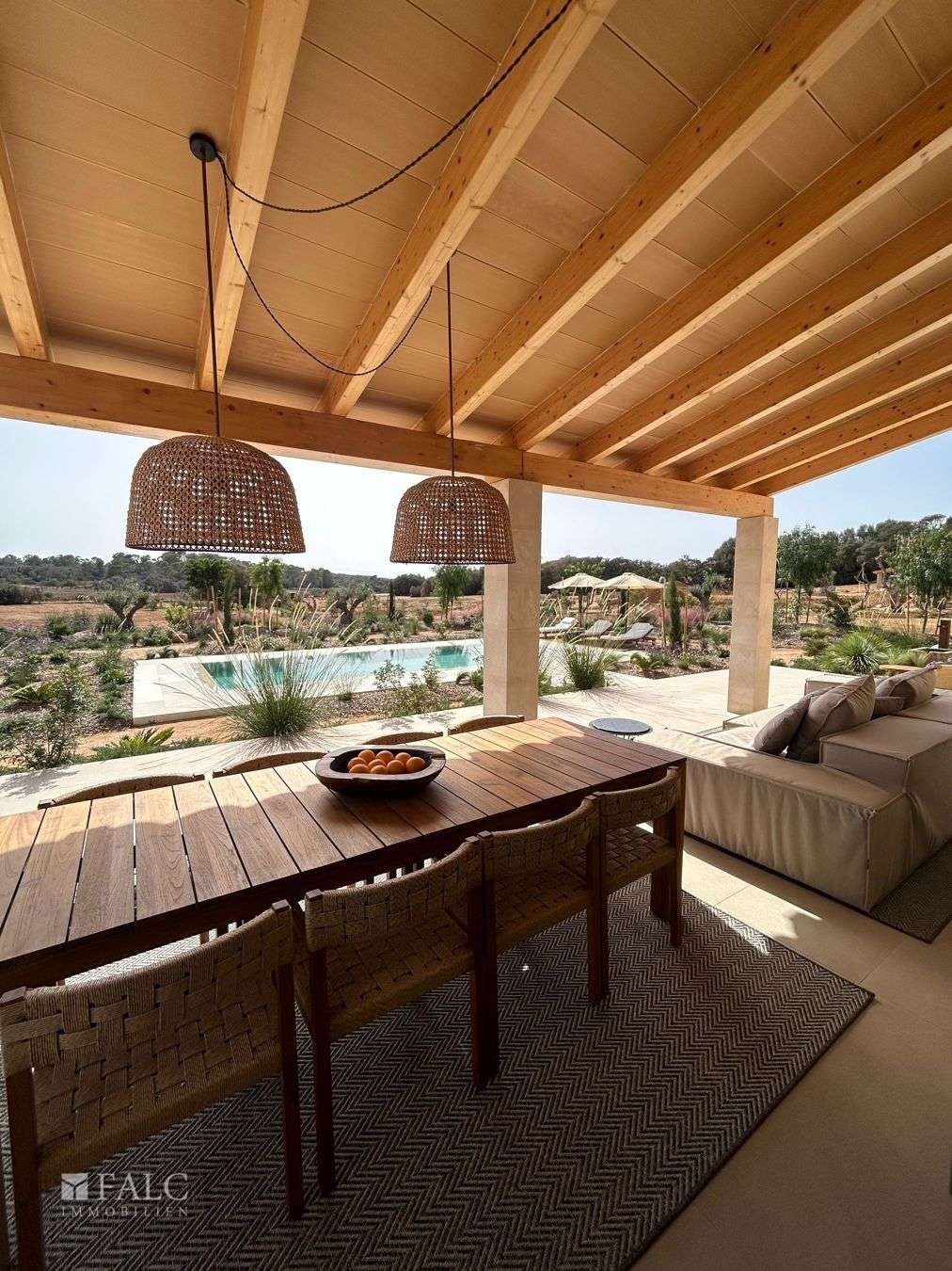 WhatsApp Image 2024-10-14 at 20.46.34 (1)