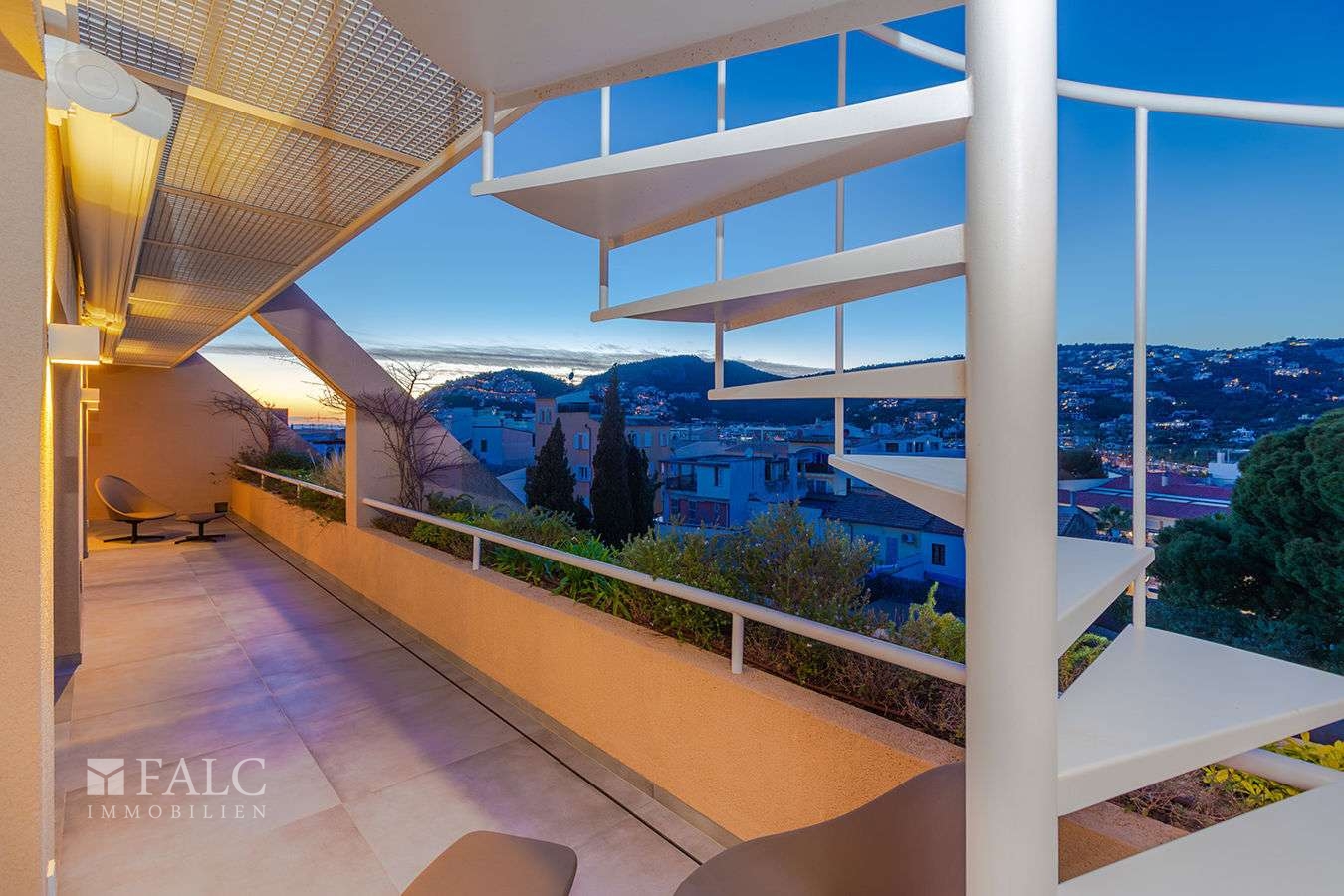 überdachte Terrasse