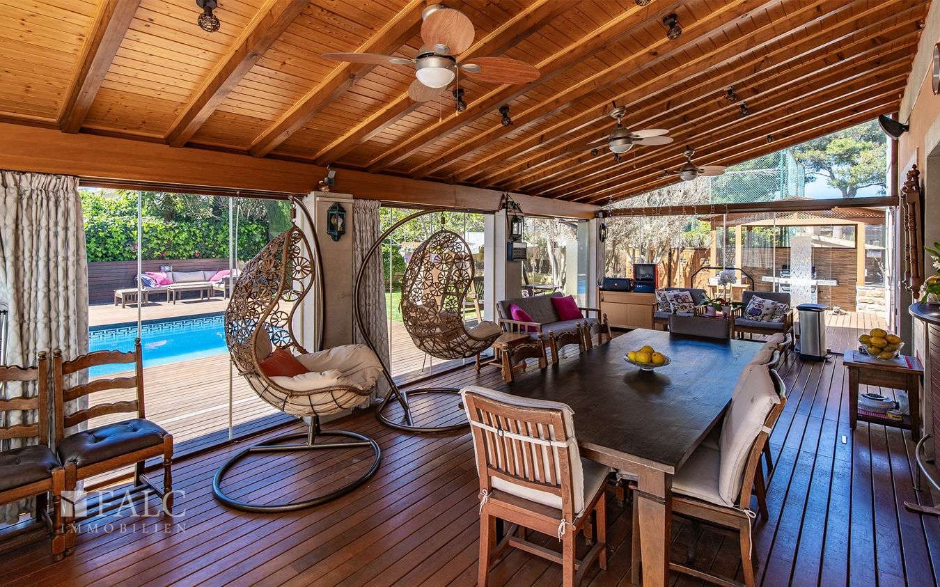 Überdachte Terrasse