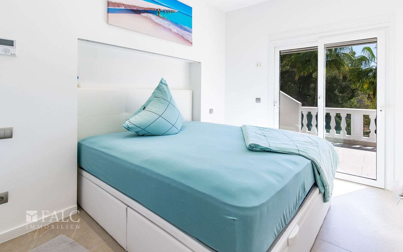 villa-costa-de-la-calma-11