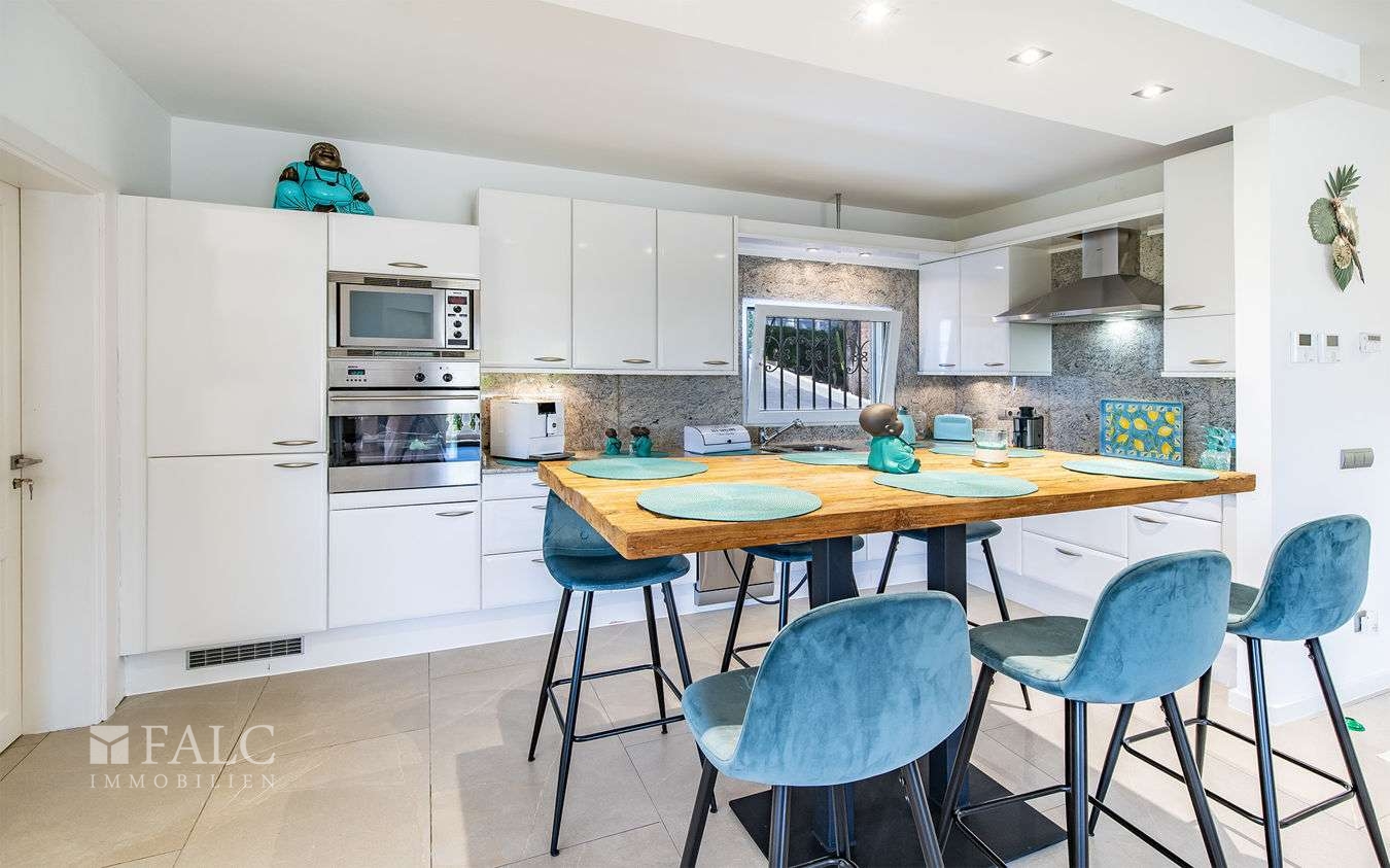 villa-costa-de-la-calma-10