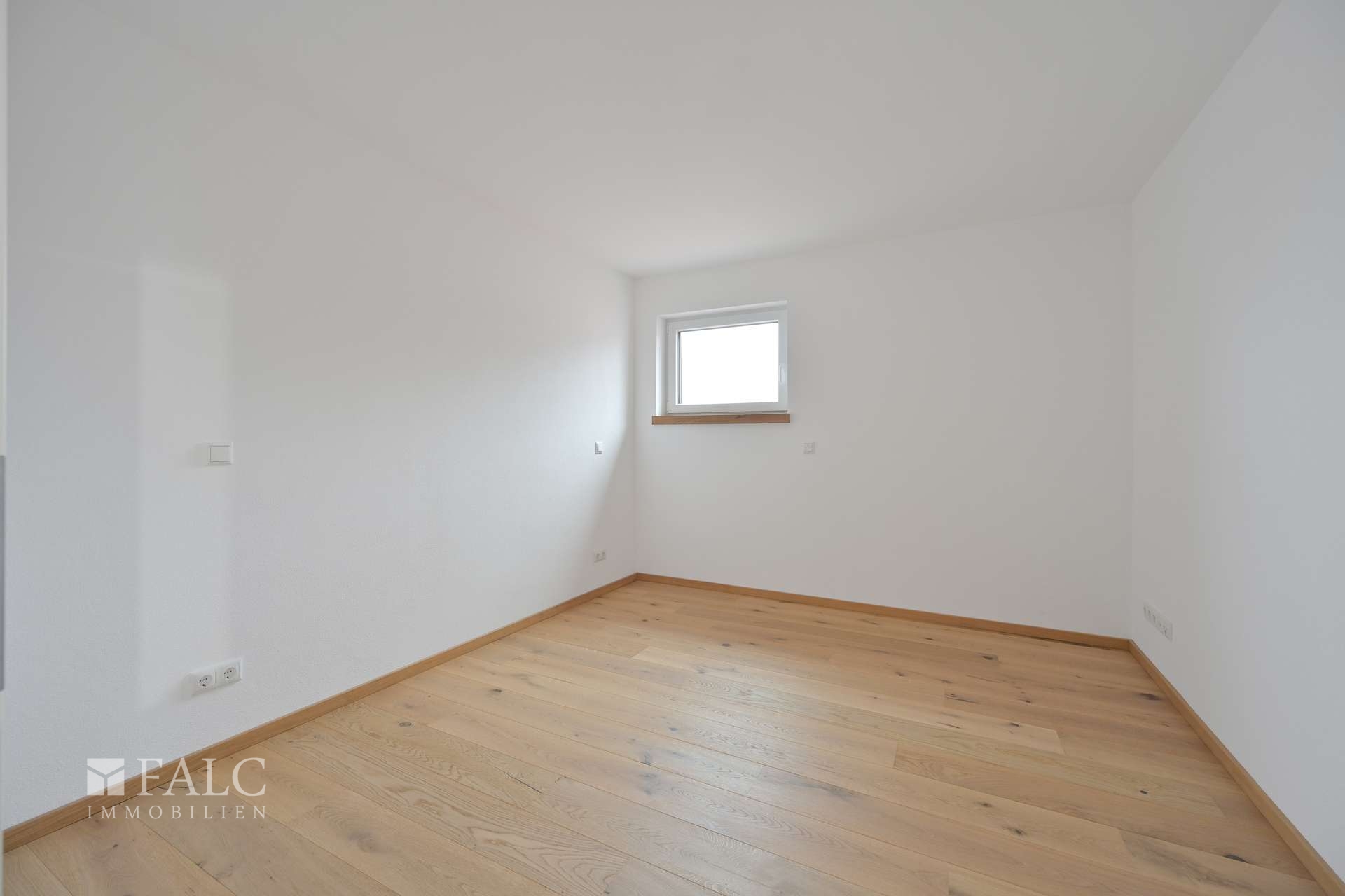 Zimmer mitte schräg