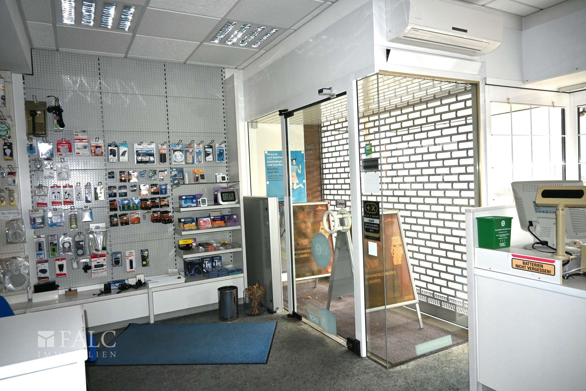 Laden+Eingangsbereich