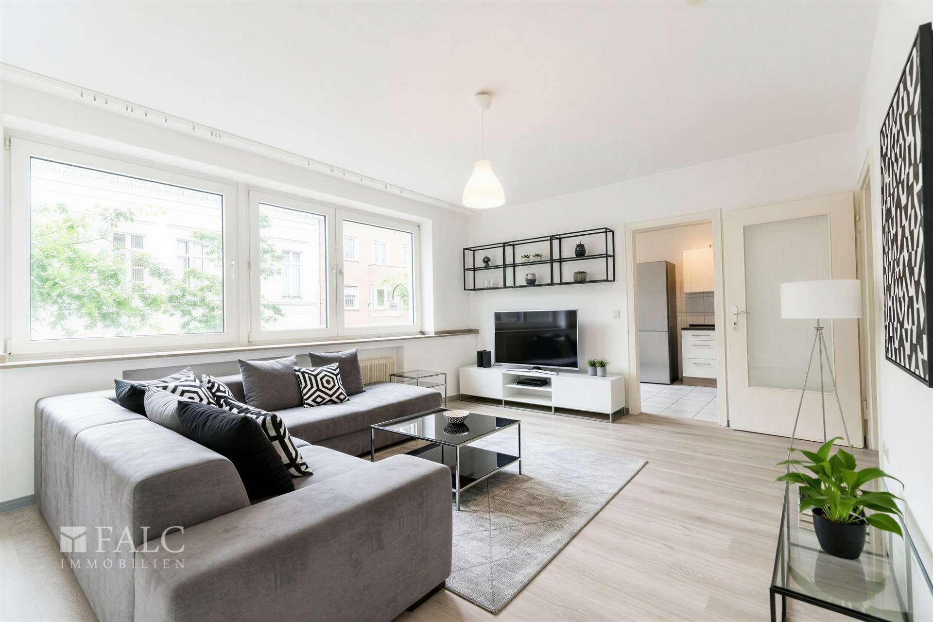 Großer Wohn- und Schlafraum - (KI generiert)