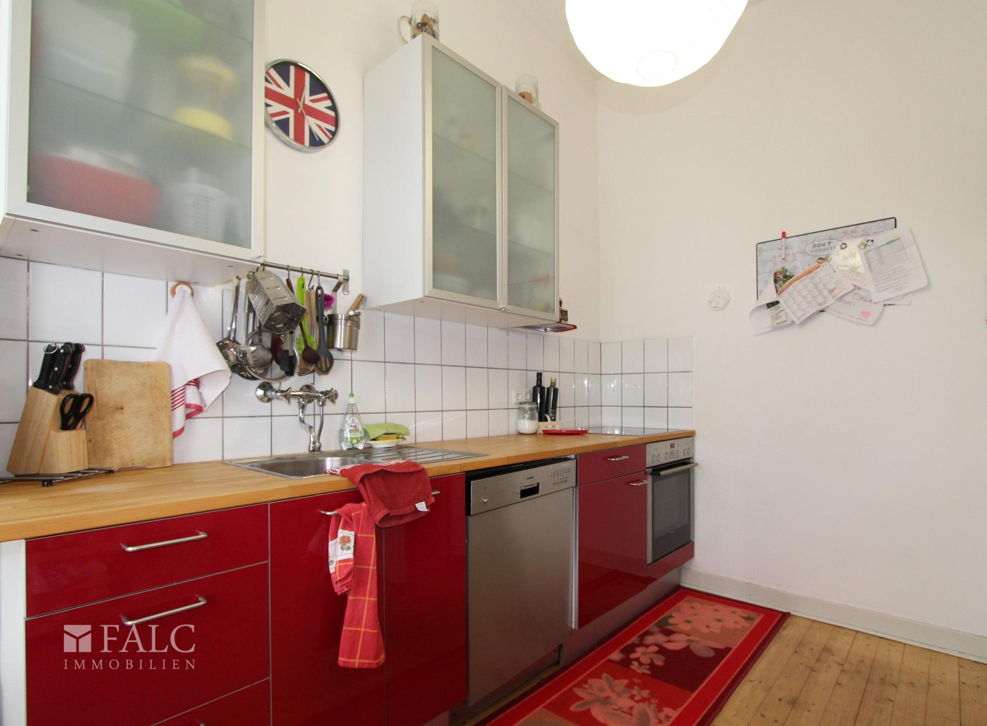 sehr schöne Einbauküche