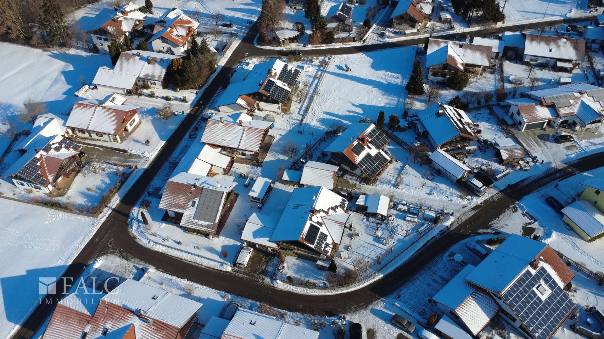 Grundstück und Dorf