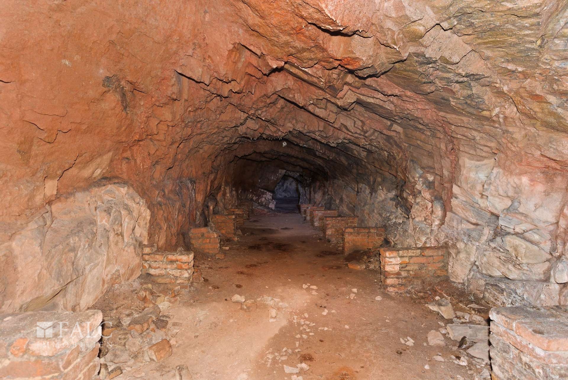 Höhle