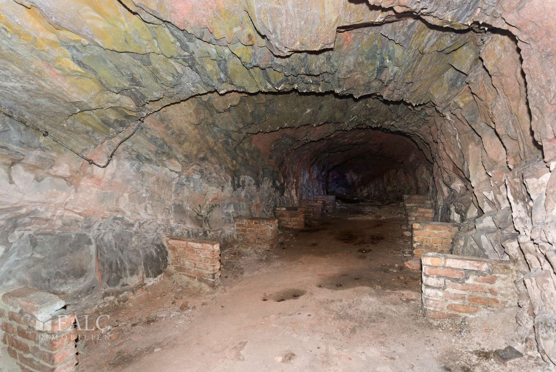 Höhle