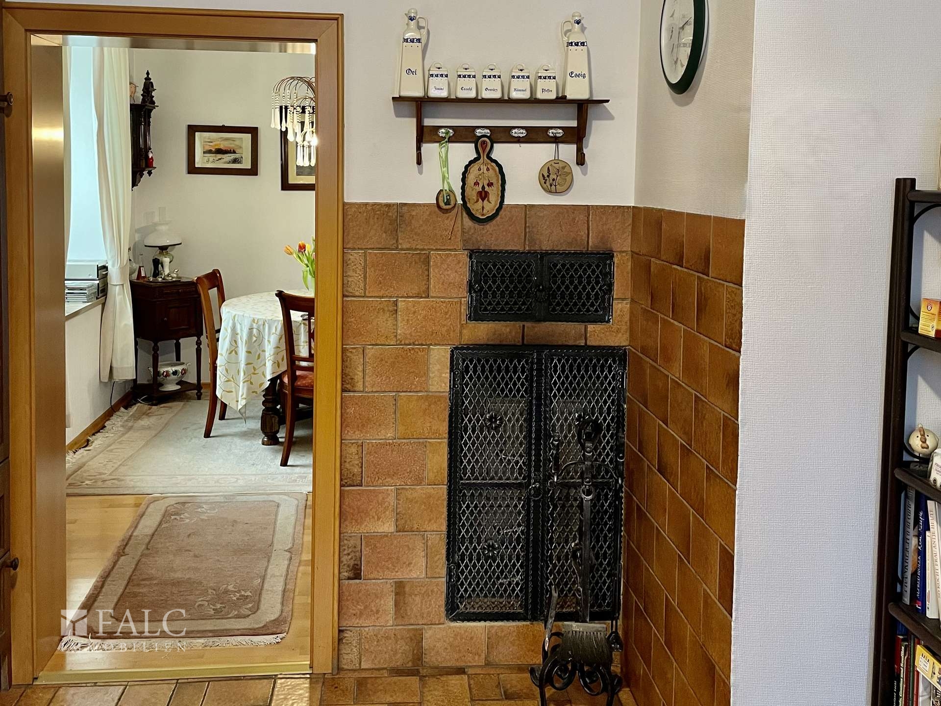 Kaminofen zur Küche