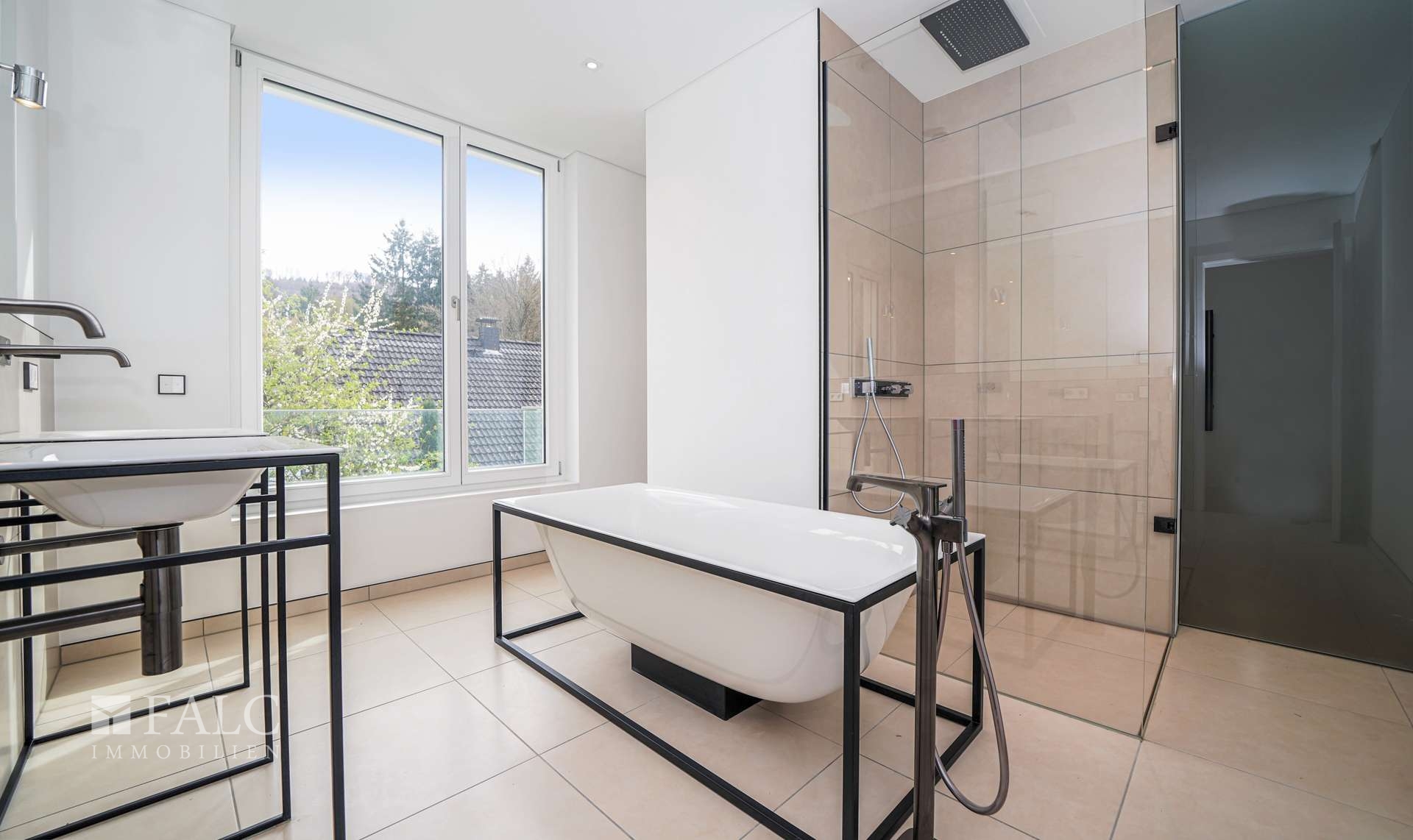 Freistehende Badewanne