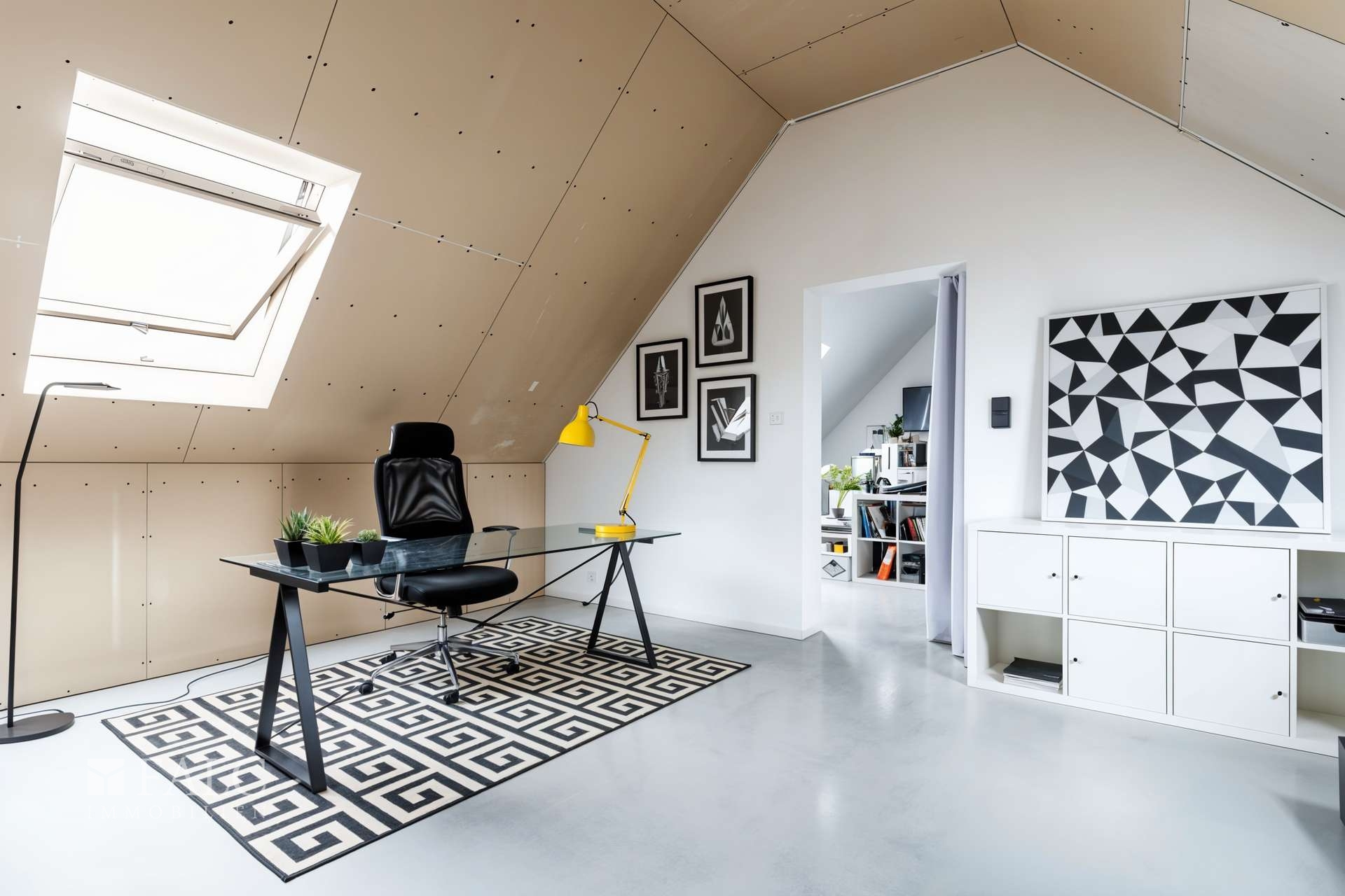 Dachzimmer (Wird ausgebaut übergeben) - (KI generiert)