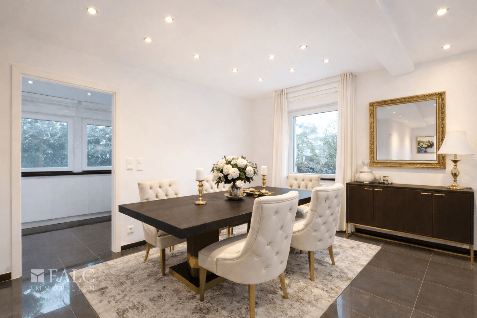 Esszimmer - (KI generiert)