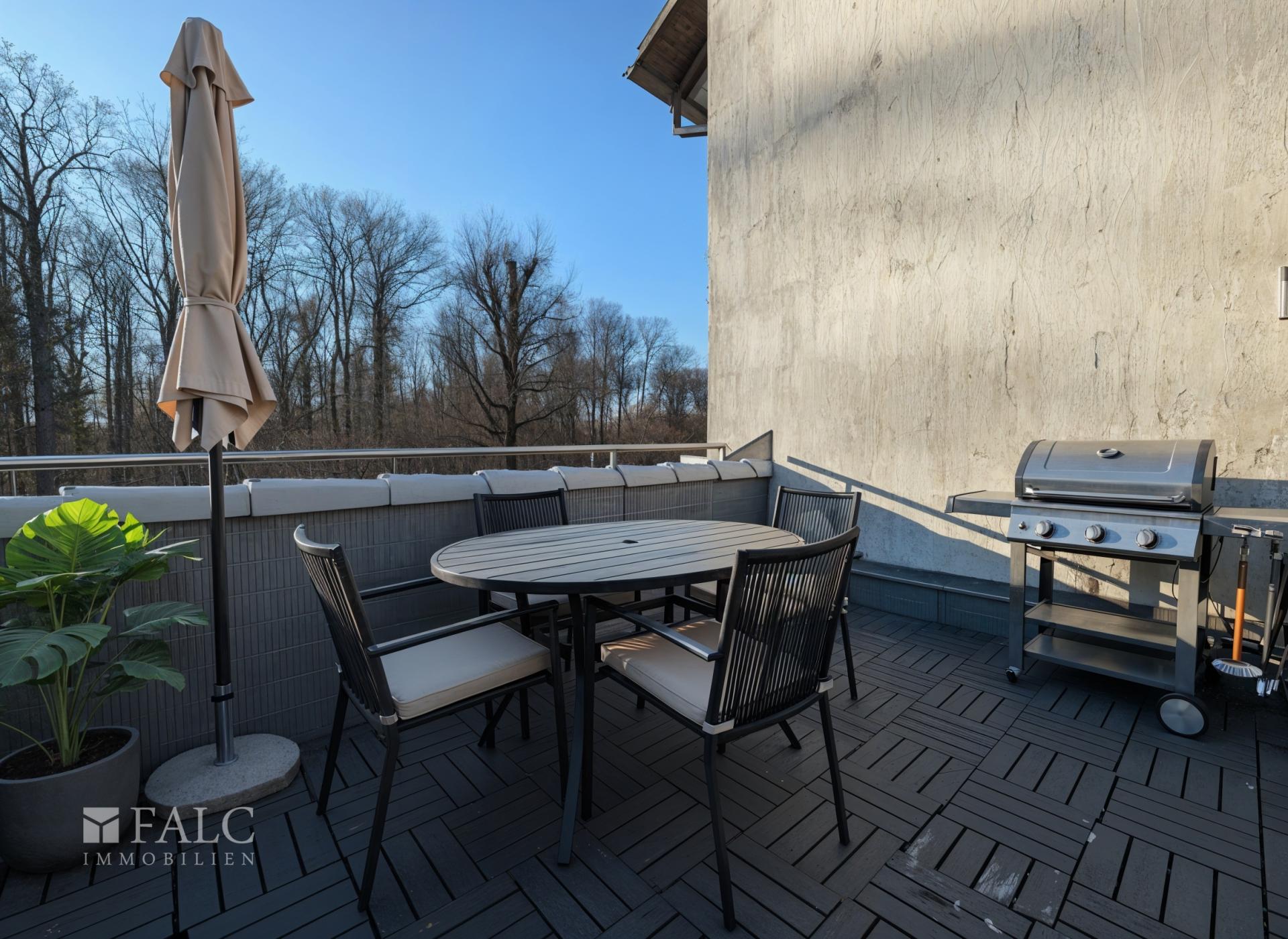 Balkon mit Blick in den Schönbuch (KI optimiert)