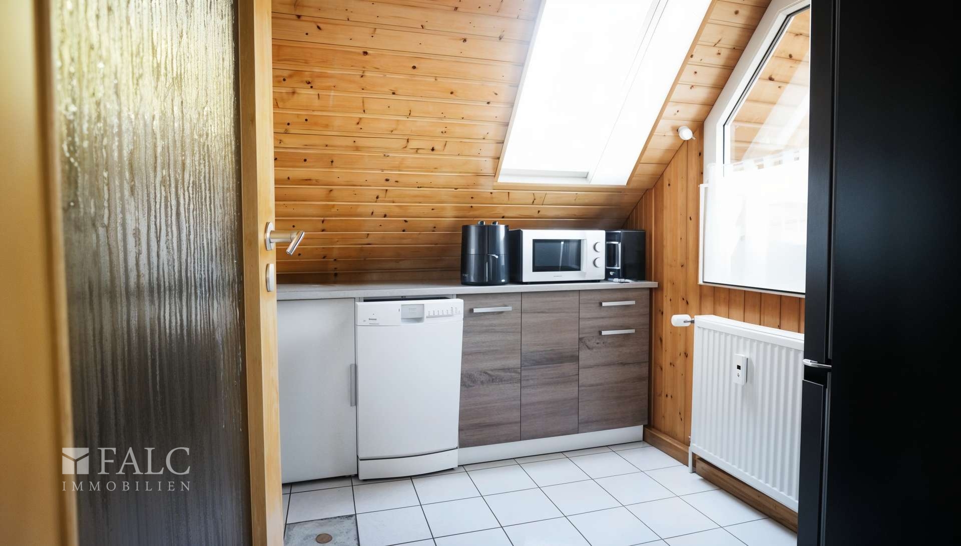 Küche OG - (KI generiert)