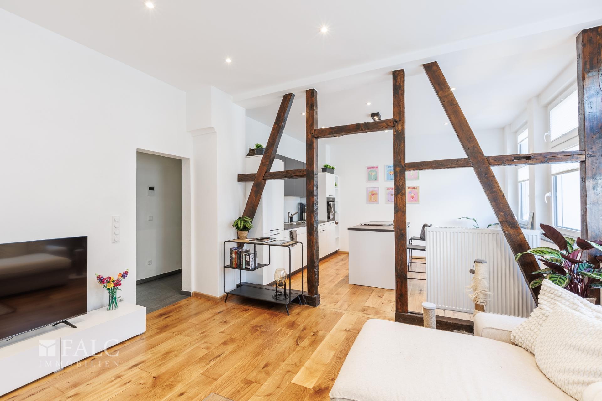 Wohnzimmer Richtung Küche EG