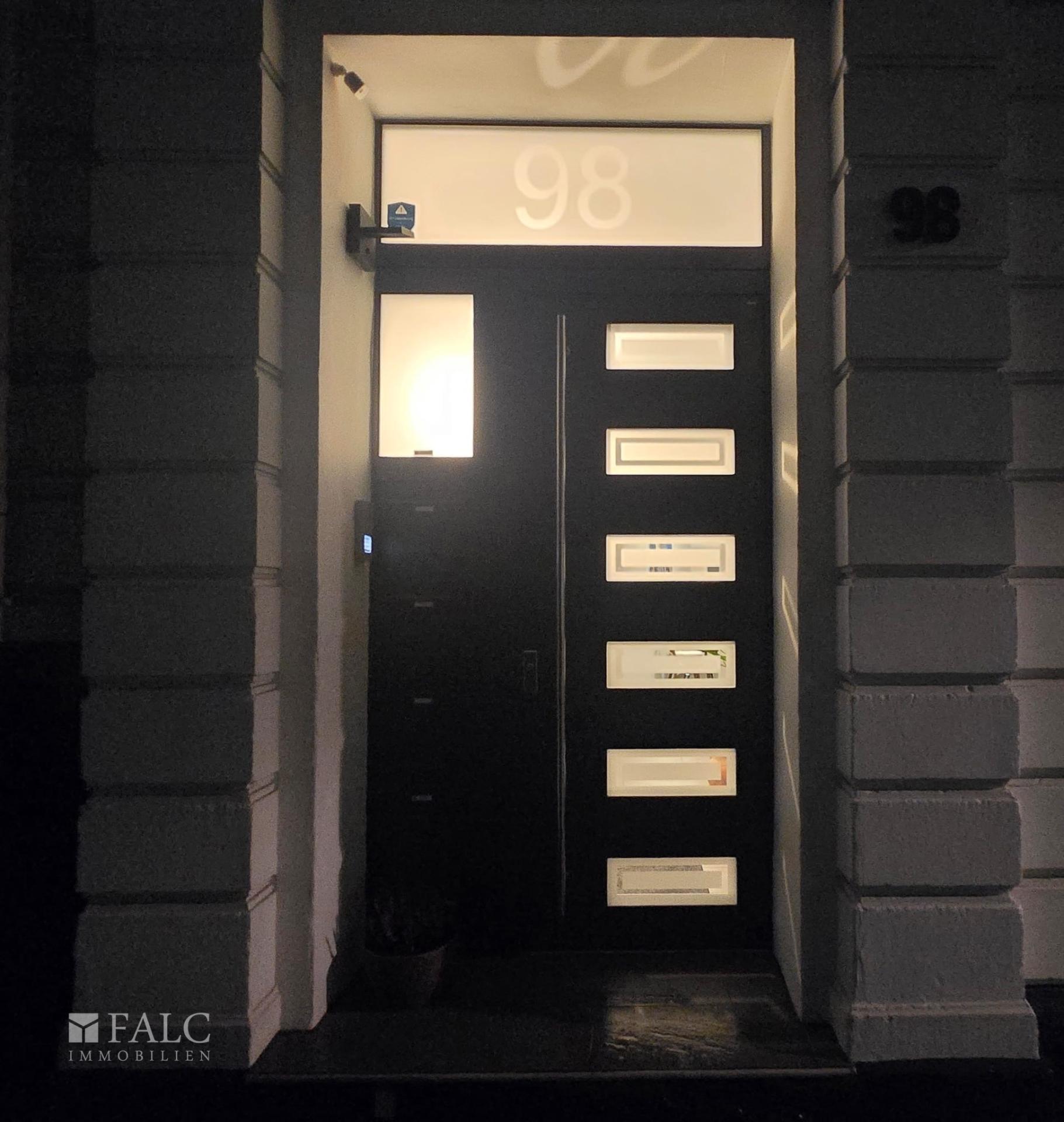 e4c2a0cb-2329-434b-bb11-c6bea38782d4