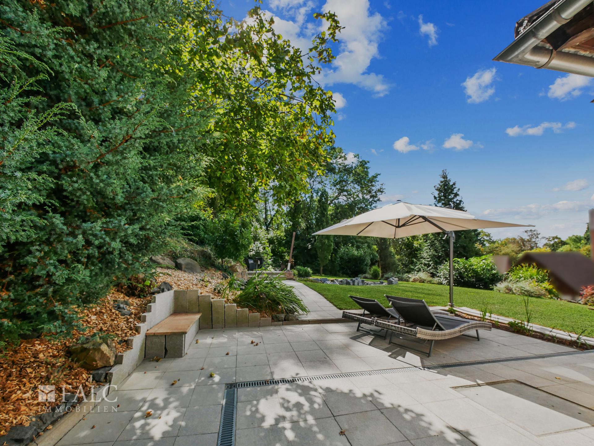 nicht einsehbarer Garten