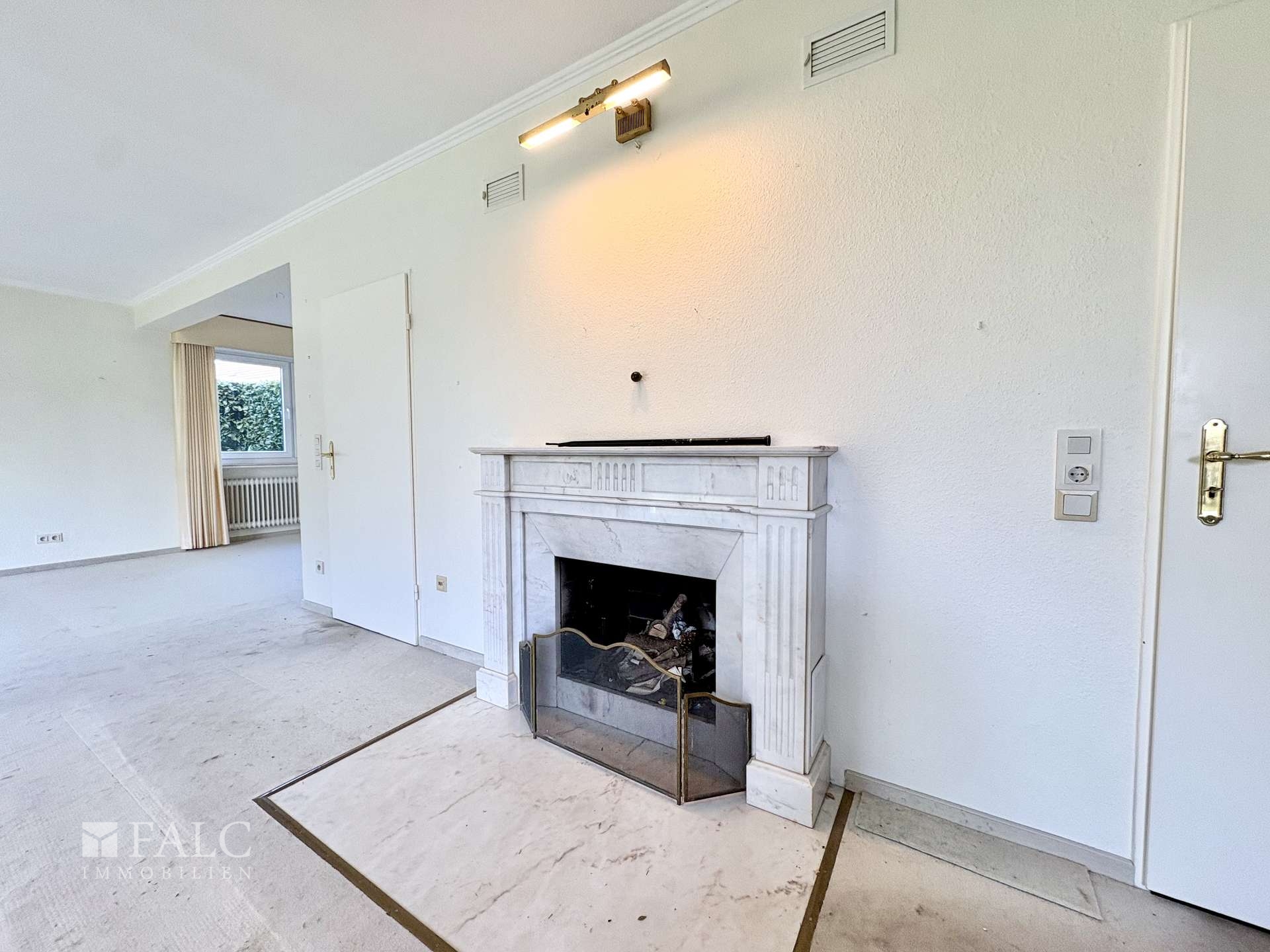 Carrara-Marmorkamin (K53/K58)