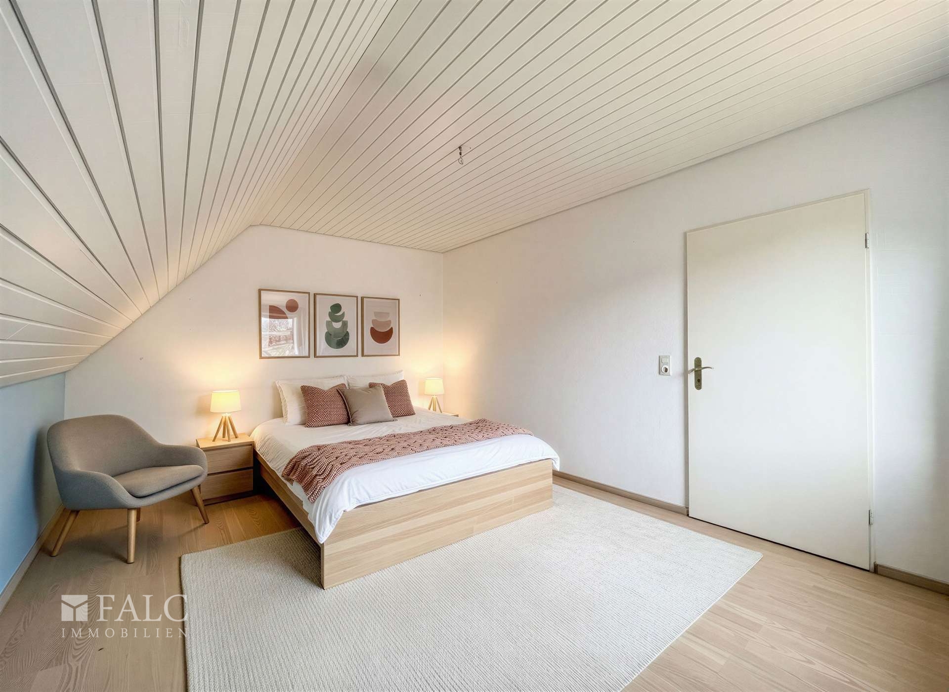 Schlafzimmer 1 - (KI Bearbeitet)