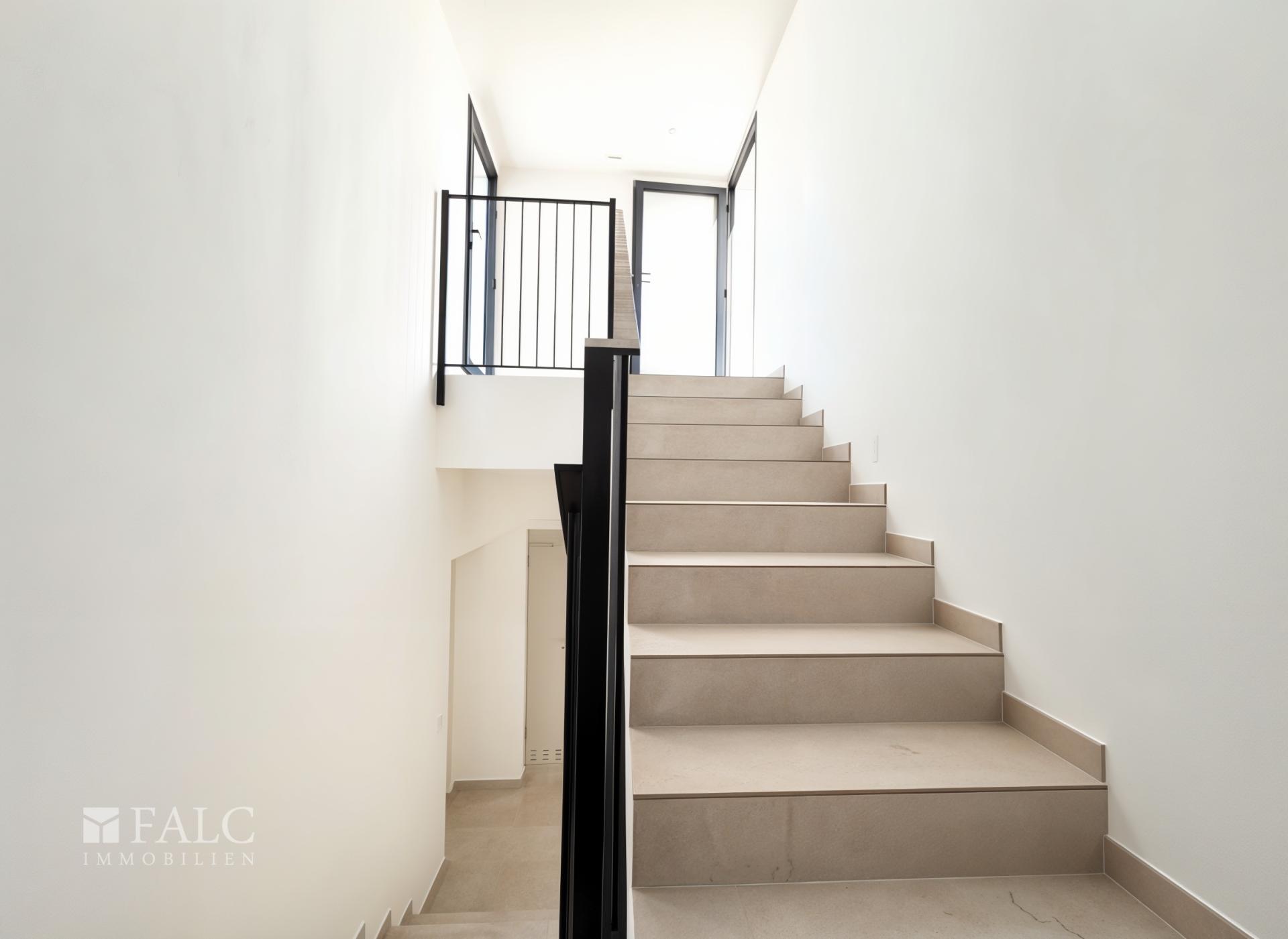 Treppenhaus zur Dachterrasse 