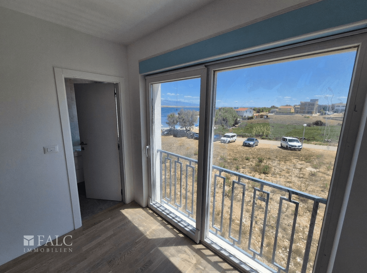 Mit Blick auf den Strand