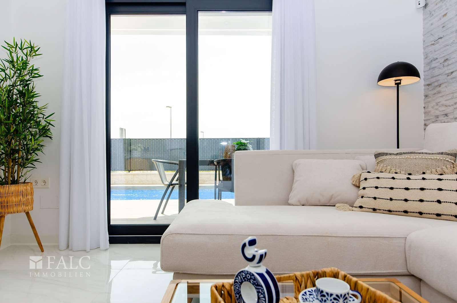 Zugang Wohnzimmer zur Terrasse