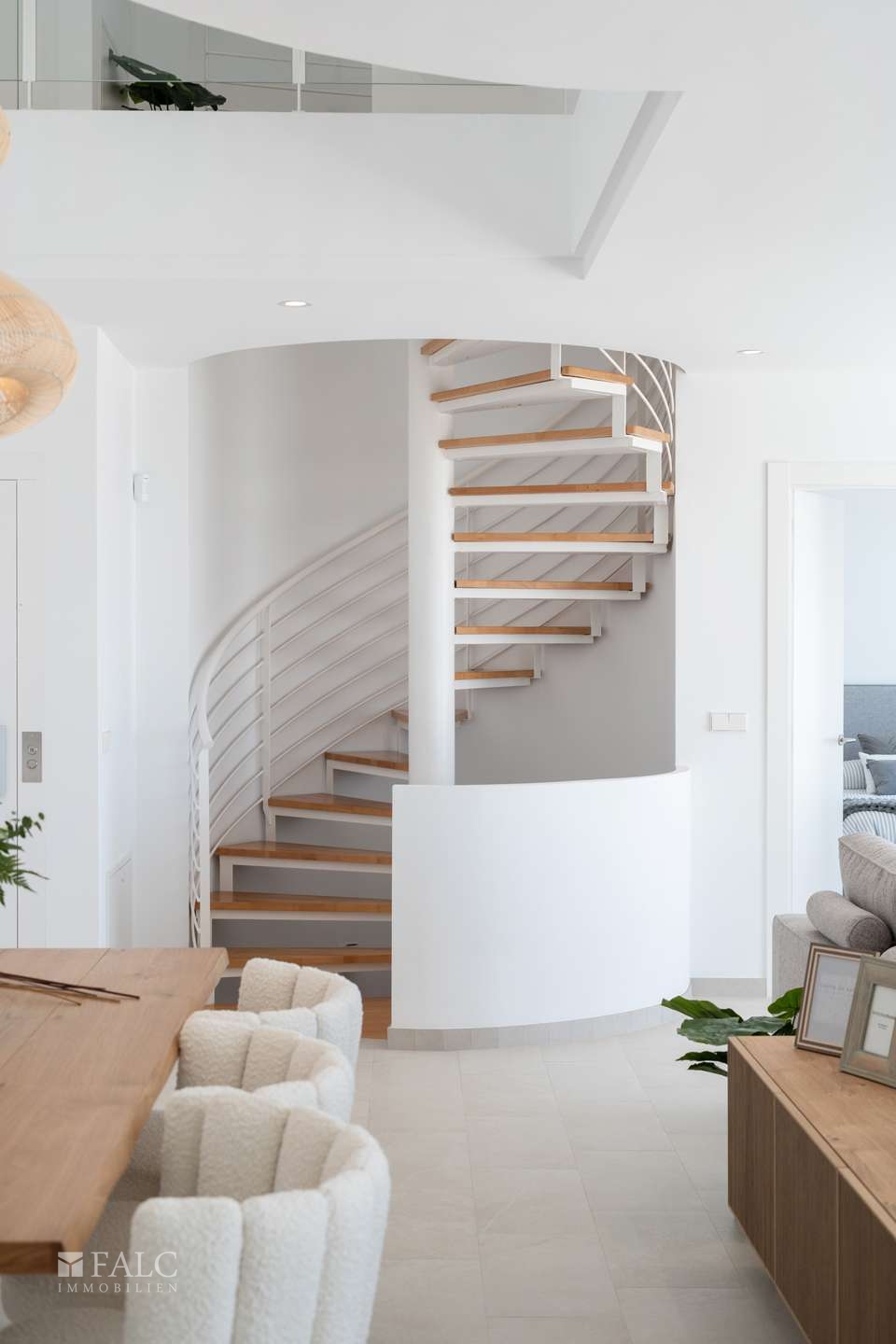 Treppe zum anderen Stockwerk