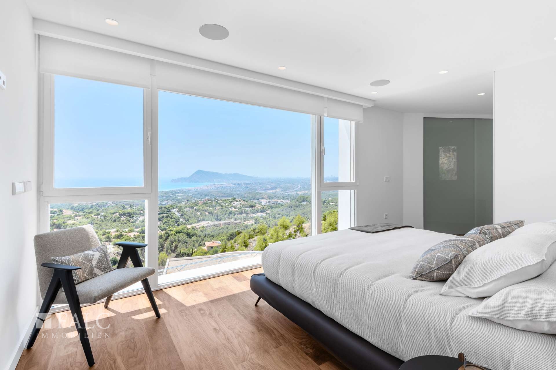 Schlafzimmerblick auf Altea