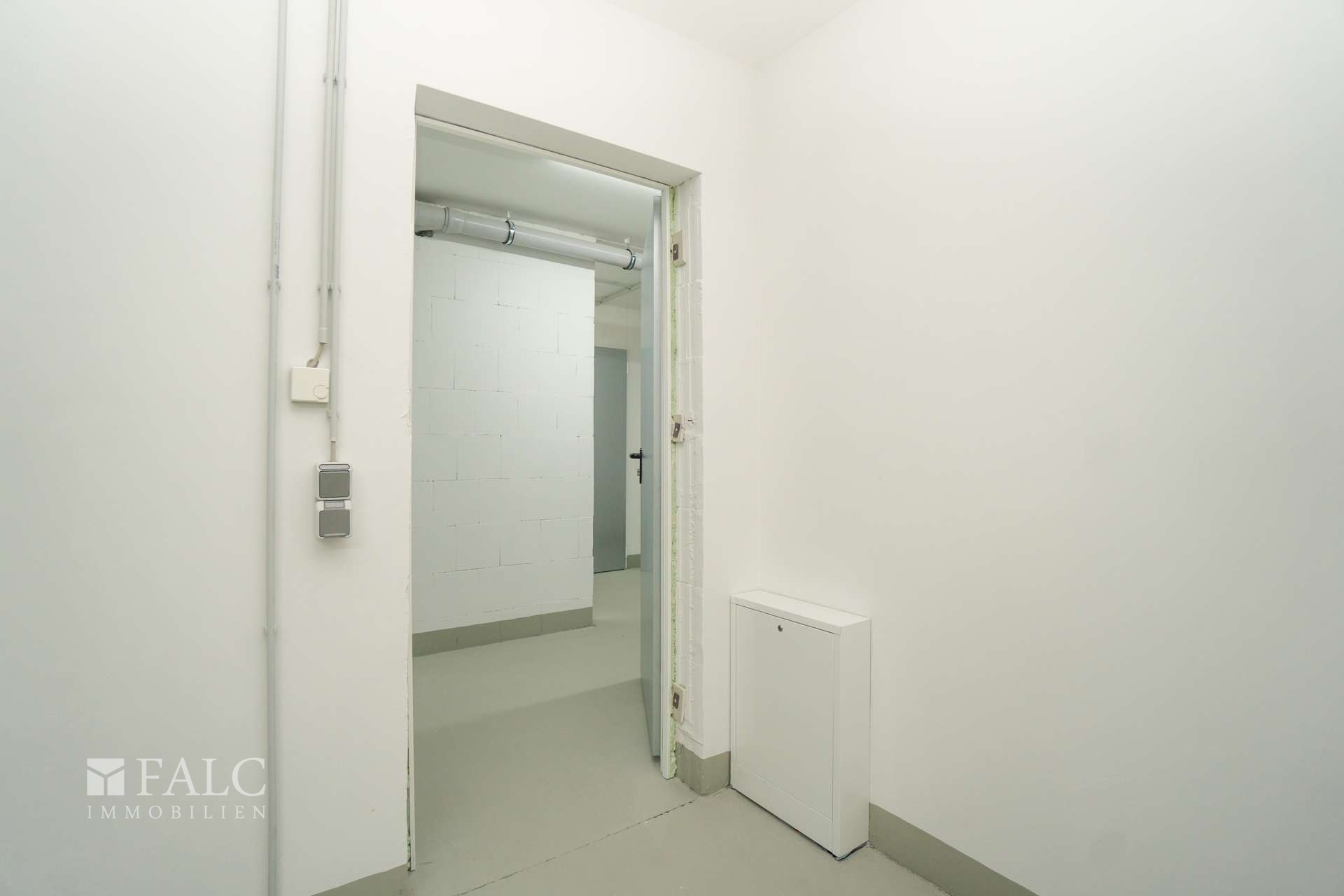 Eingangstür zum Raum