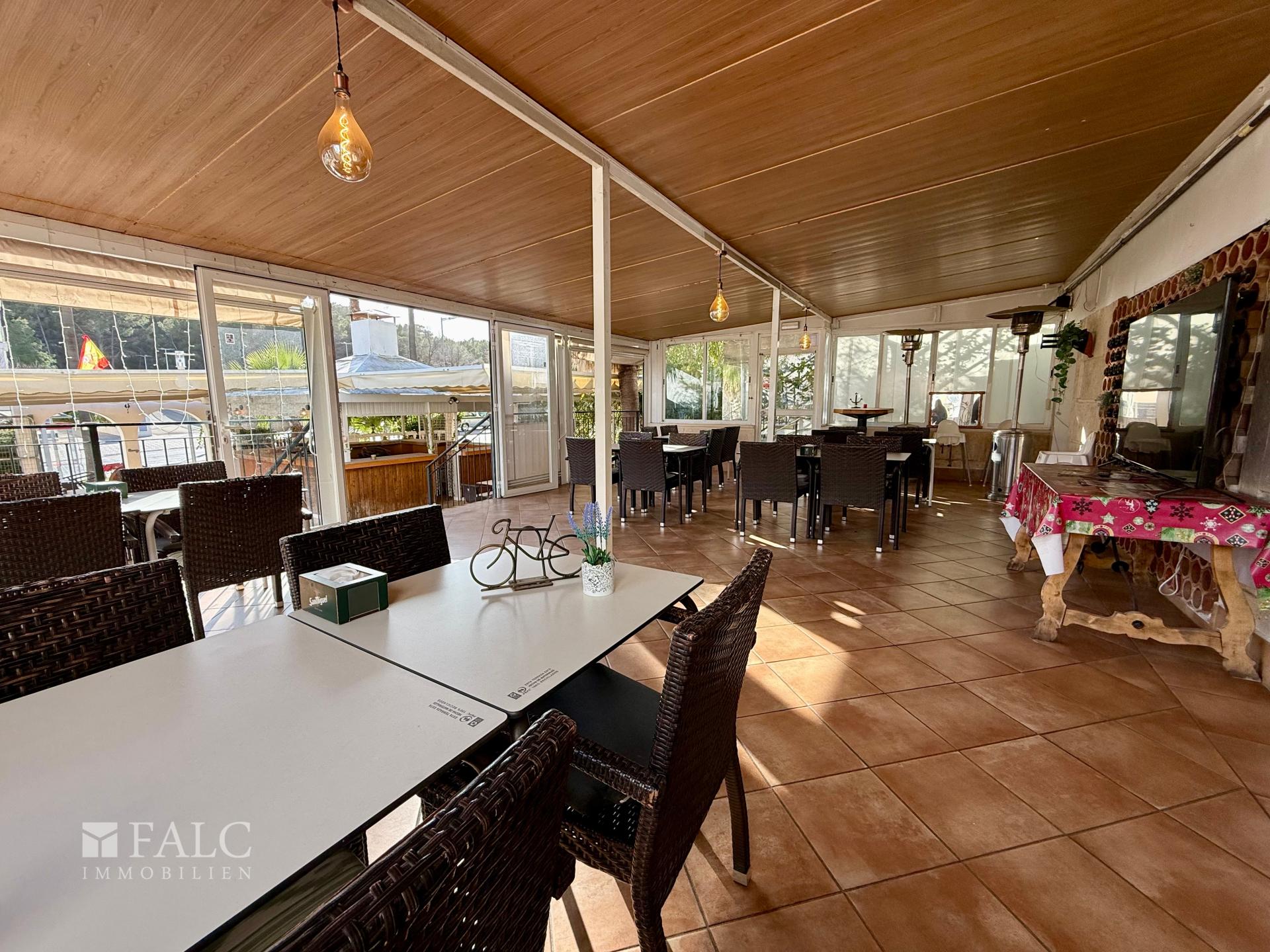 Terrasse 3 überdacht 