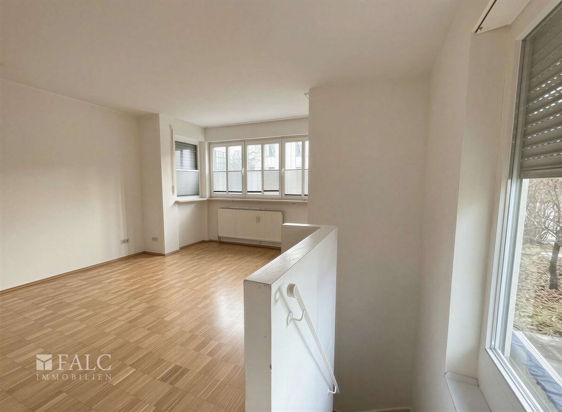 Wohnzimmer Treppe EG - (KI generiert)