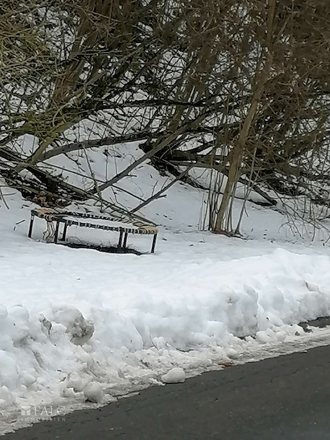  Ansicht-Grundstück-zur Strasse