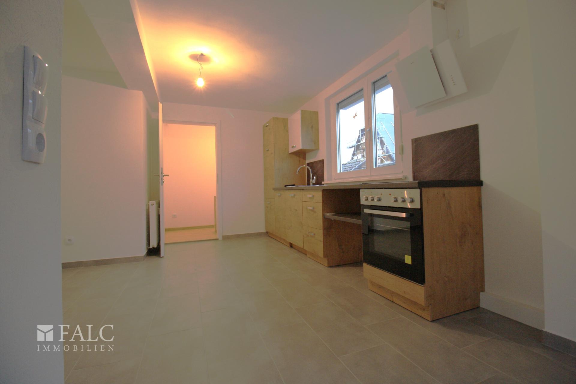 Küchenzeile aus Echtholz