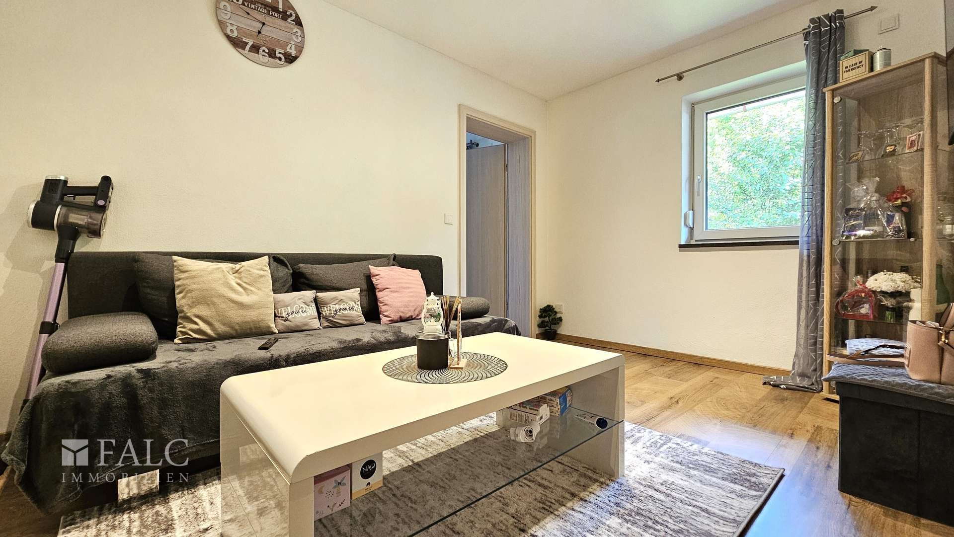 Wohnung - Wohnzimmer