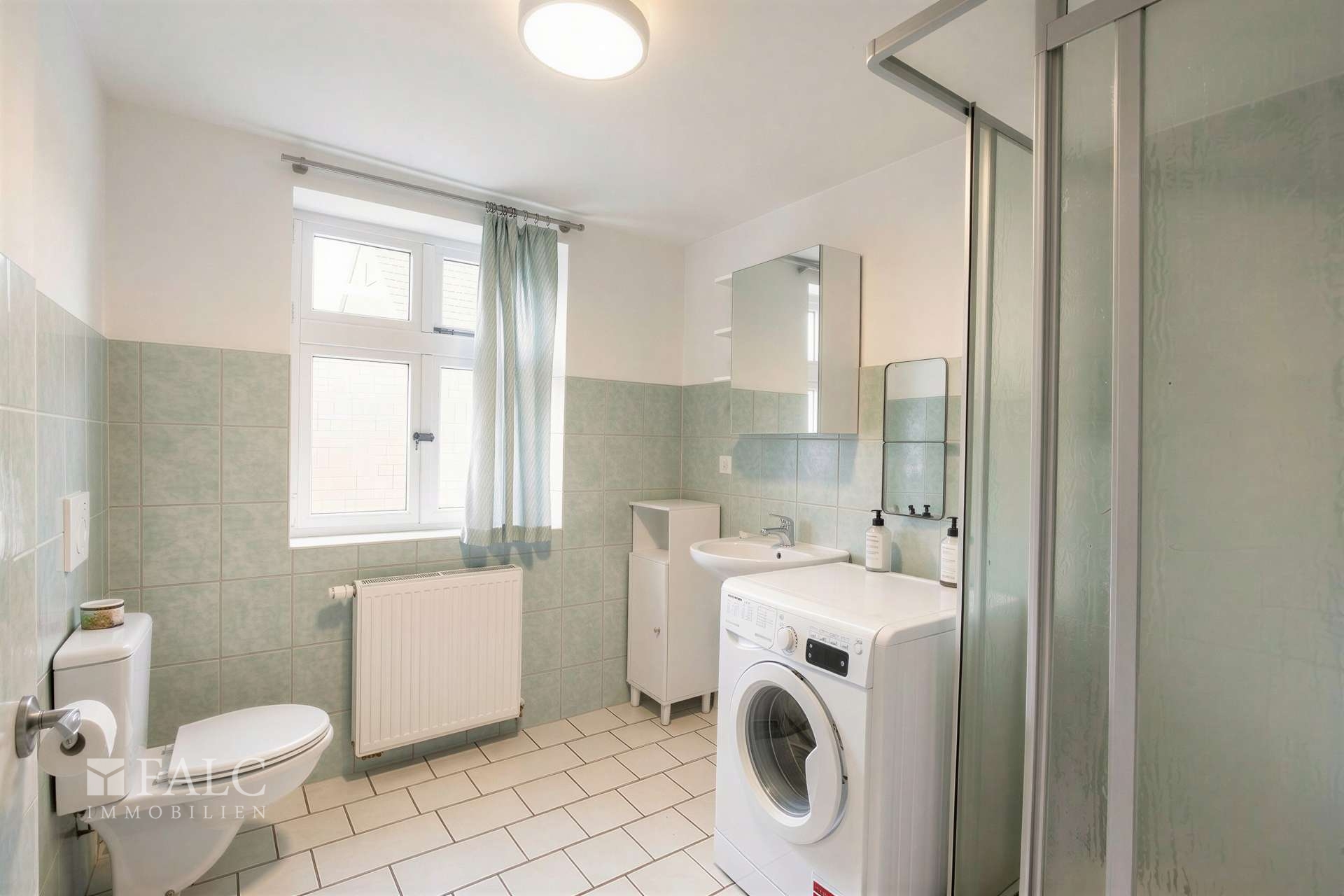 Whg. III Badezimmer - (KI generiert). 