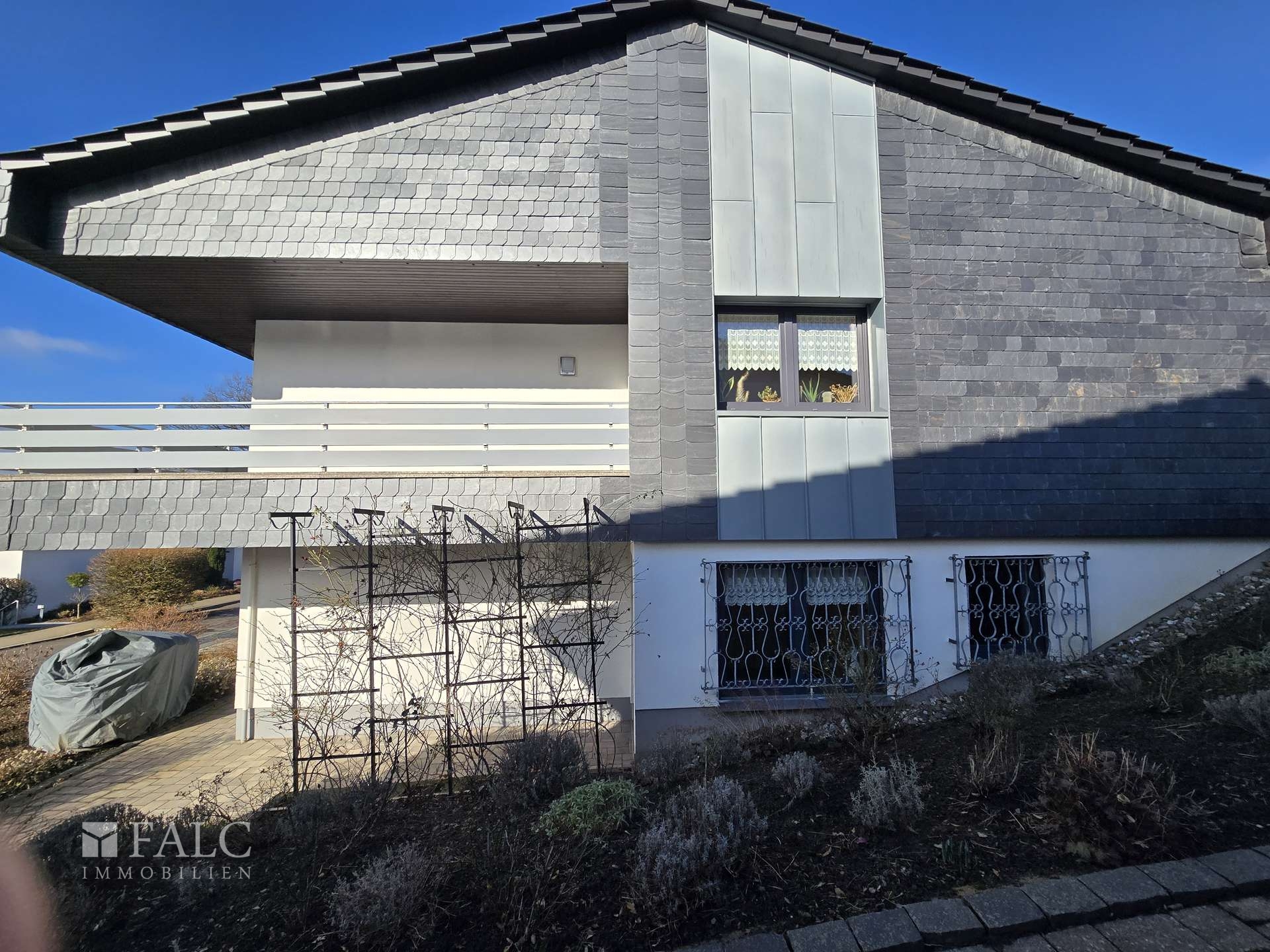 Außenansicht Naturschiefer 