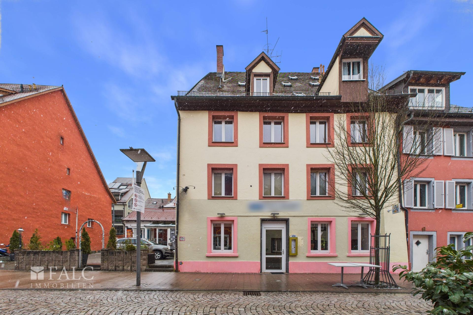 CAM04294G0-PR0028-STILL002