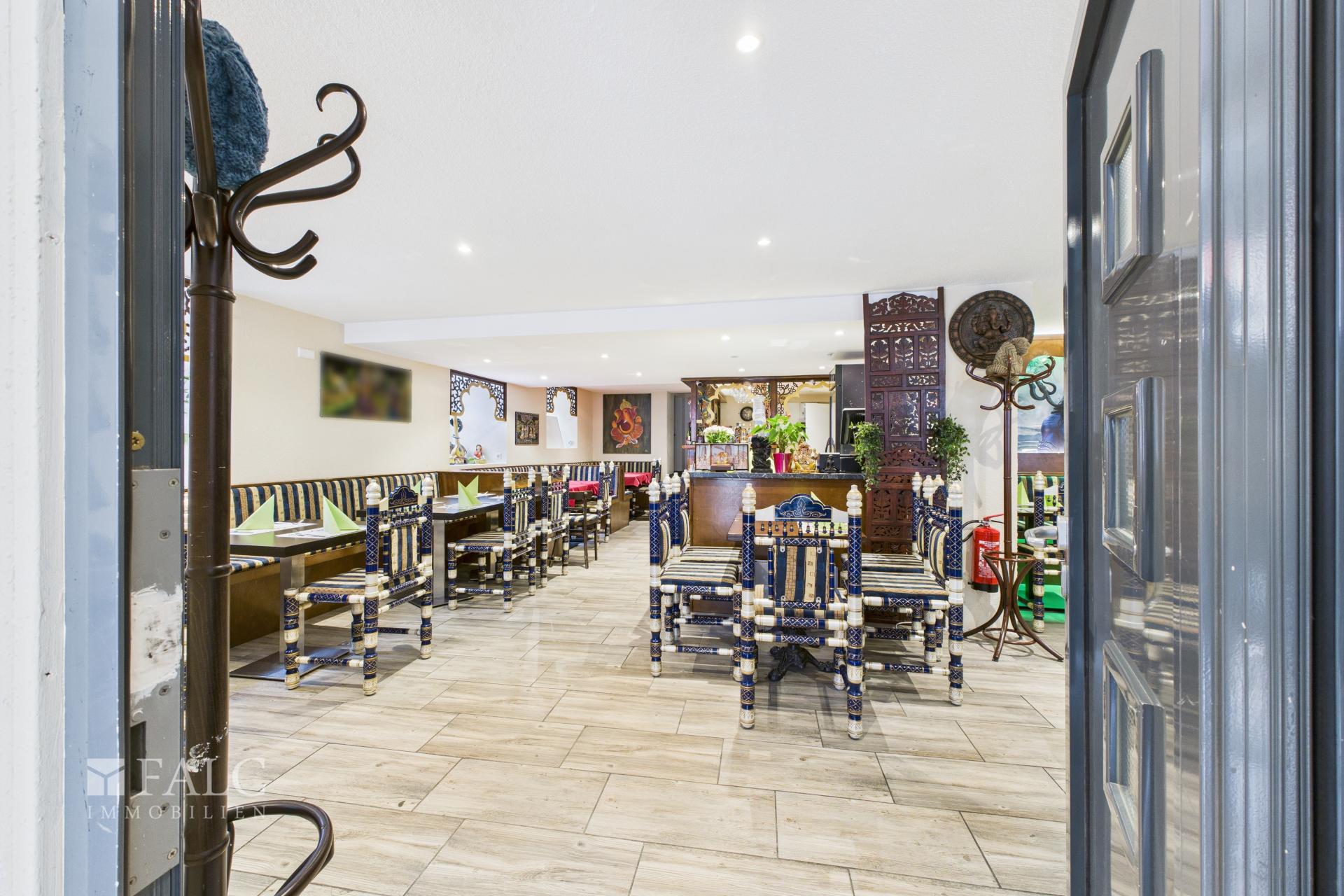 CAM04294G0-PR0028-STILL003