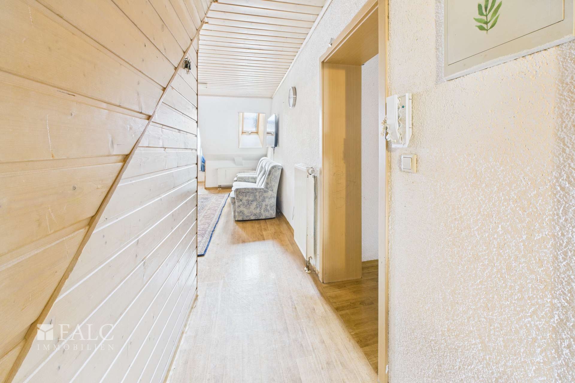 CAM04294G0-PR0028-STILL033