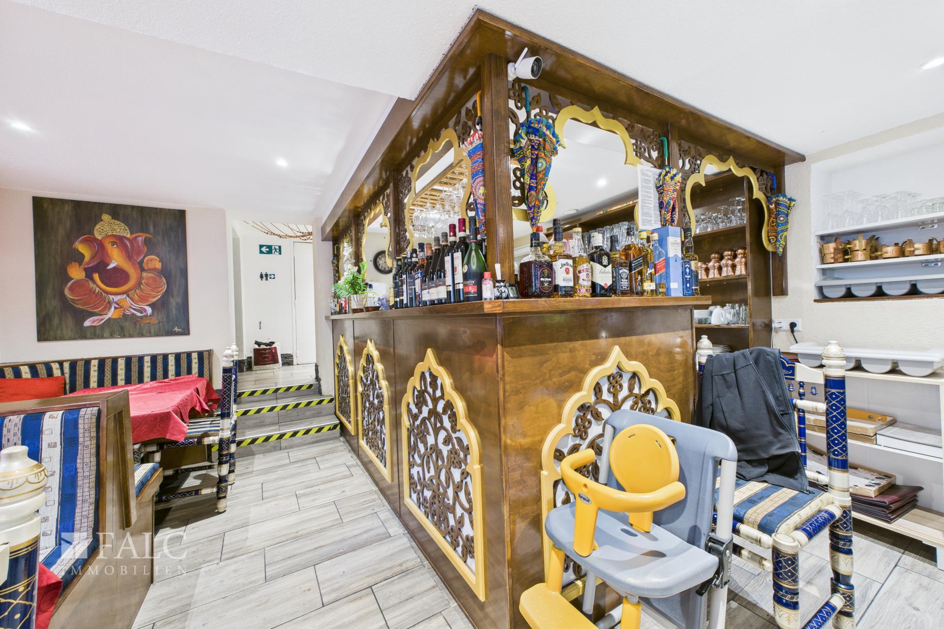 CAM04294G0-PR0028-STILL007